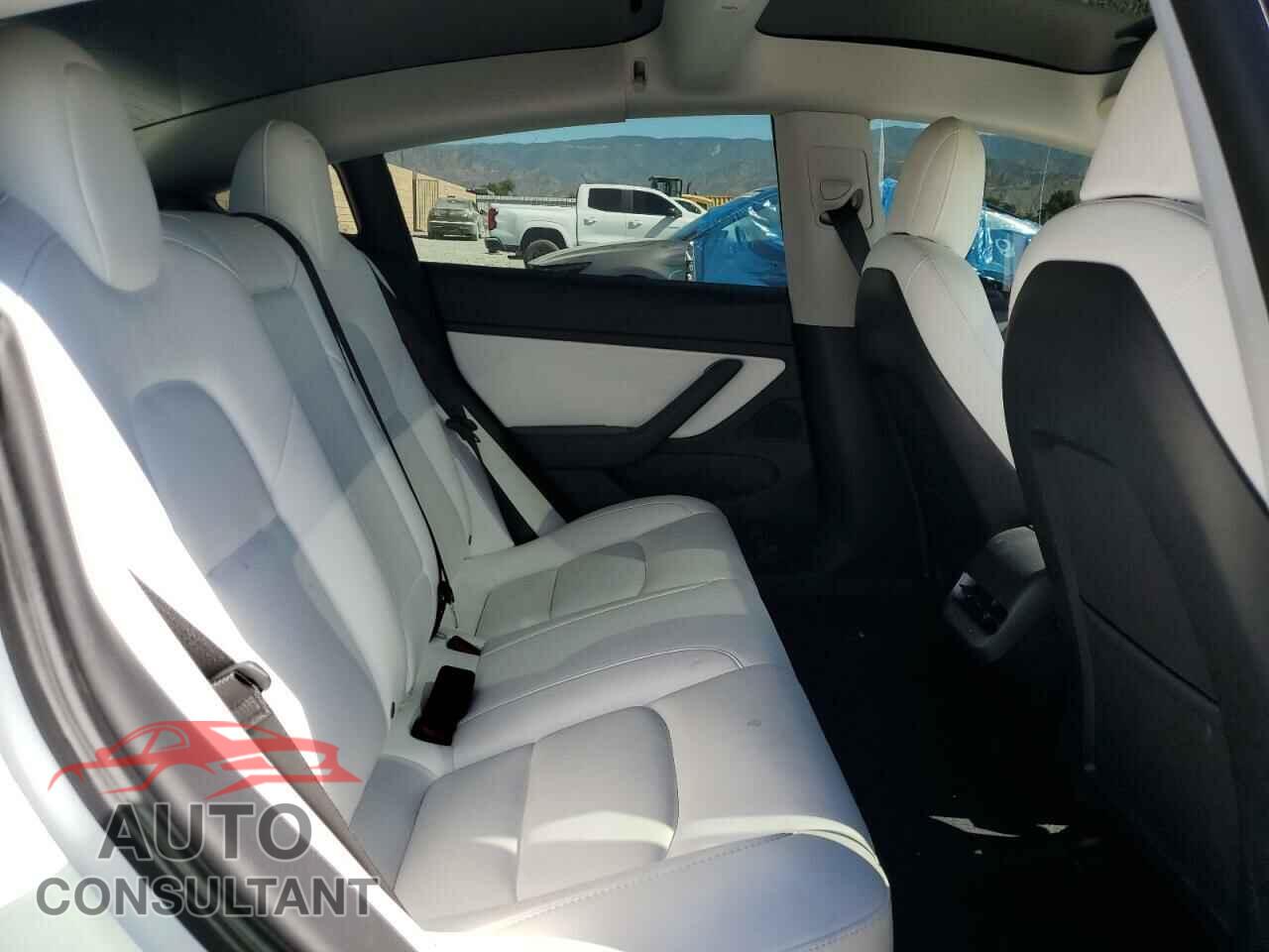 TESLA MODEL 3 2021 - 5YJ3E1EA1MF870076