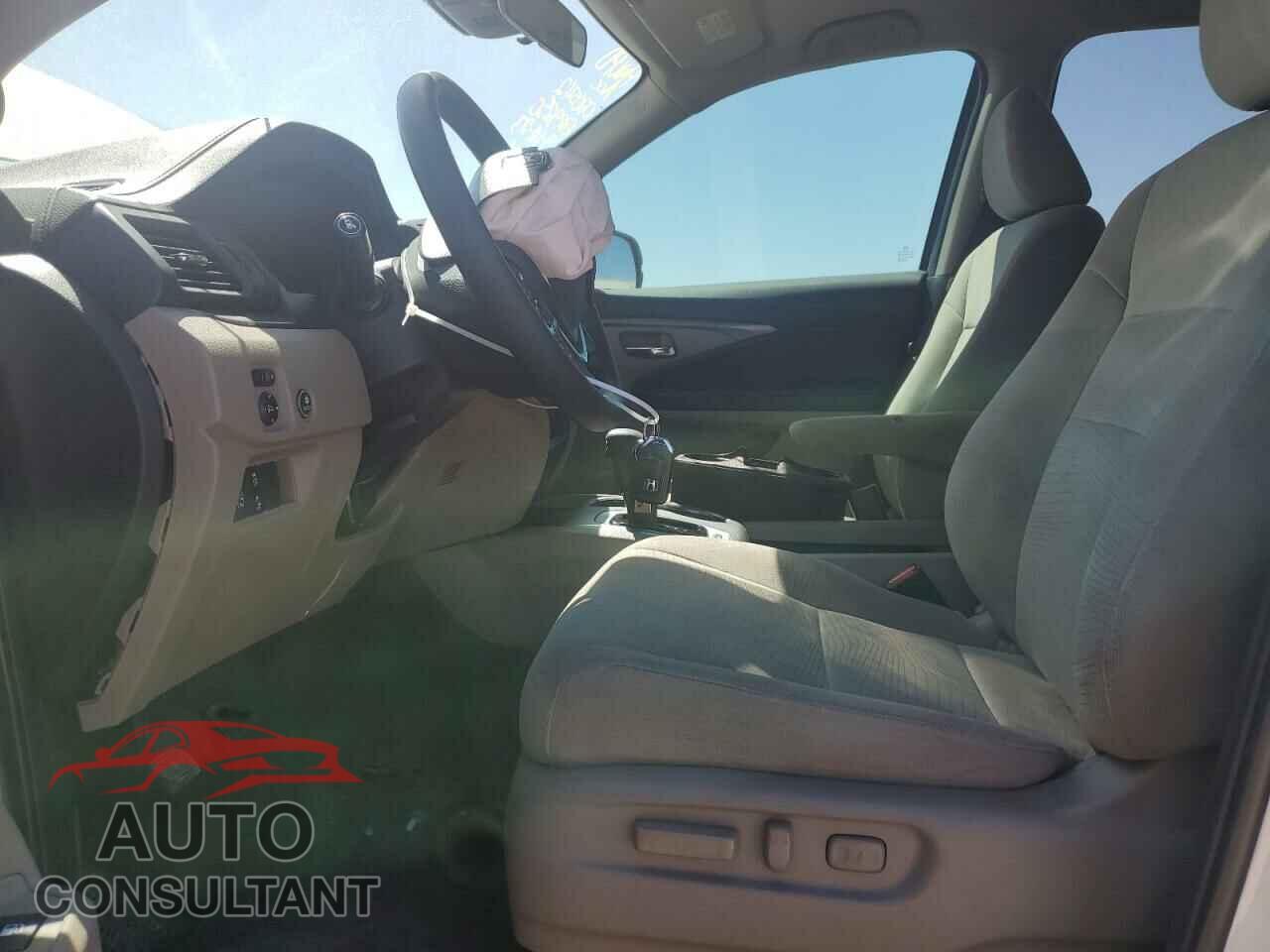 HONDA PILOT 2016 - 5FNYF5H40GB020542