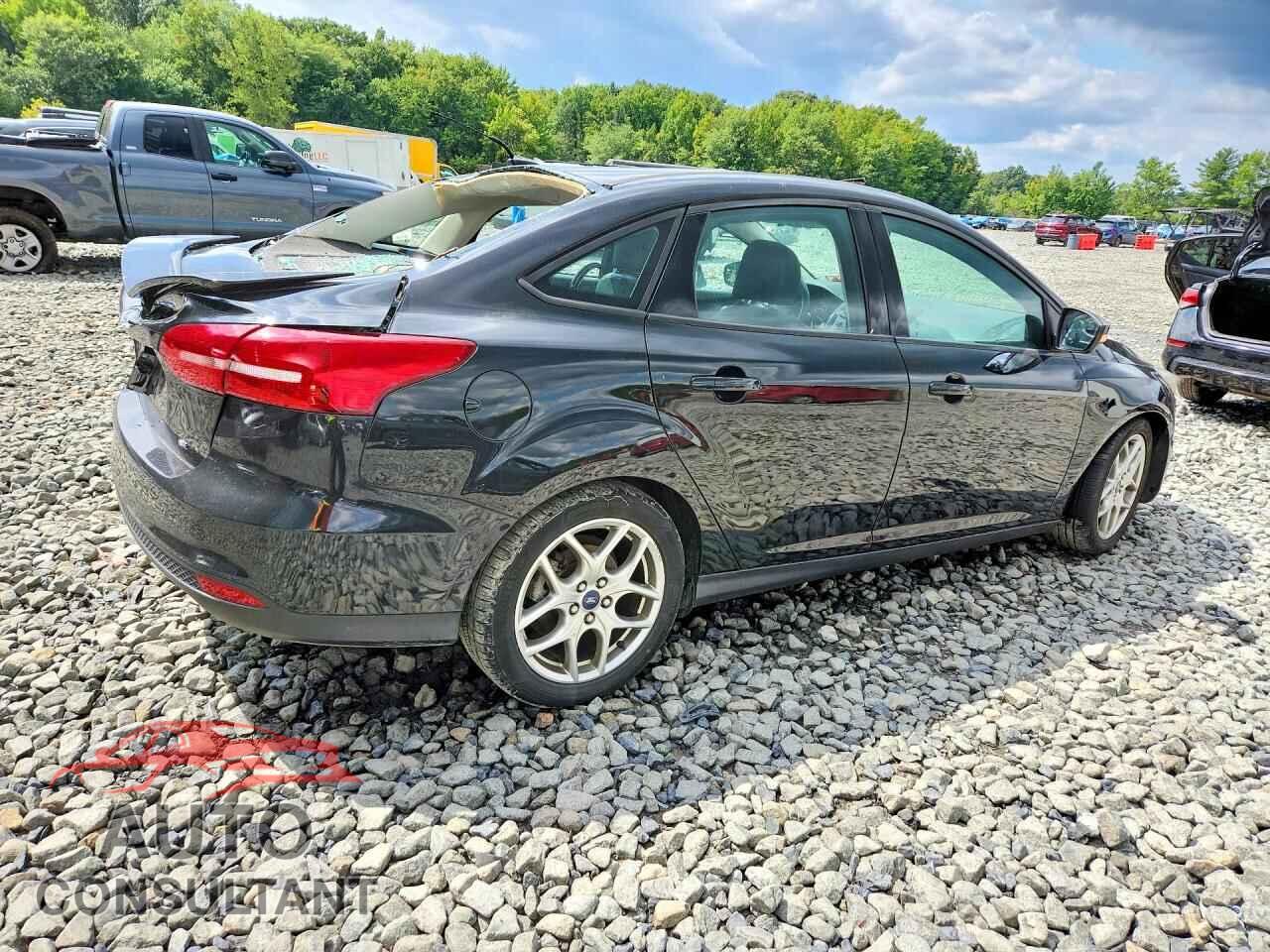 FORD FOCUS 2015 - 1FADP3F24FL353250