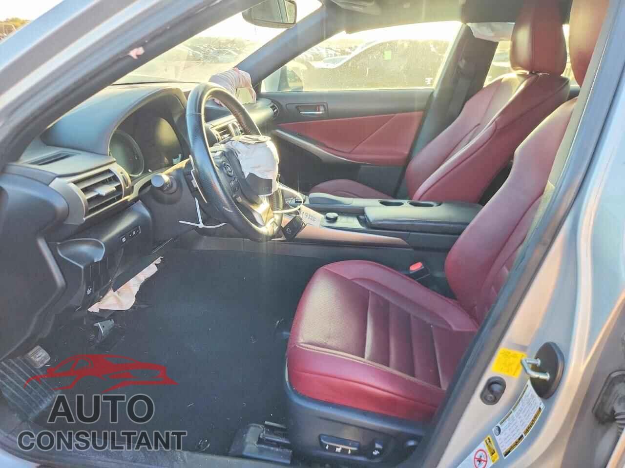 LEXUS IS 2015 - JTHBF1D26F5059136