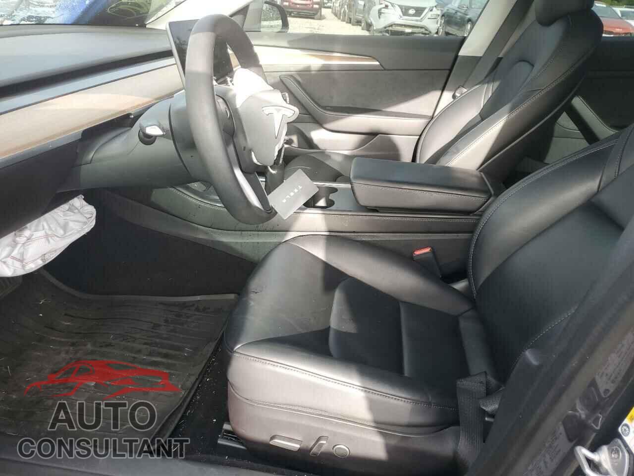 TESLA MODEL 3 2021 - 5YJ3E1EA9MF091069