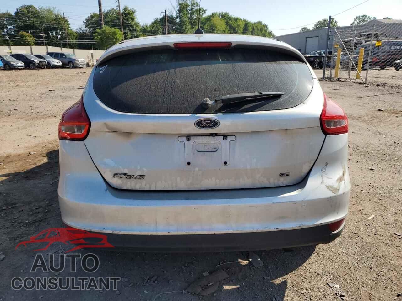 FORD FOCUS 2017 - 1FADP3K29HL231668