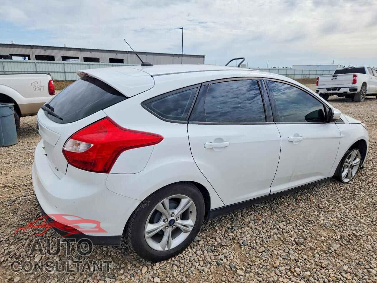 FORD FOCUS 2014 - 1FADP3K29EL455602