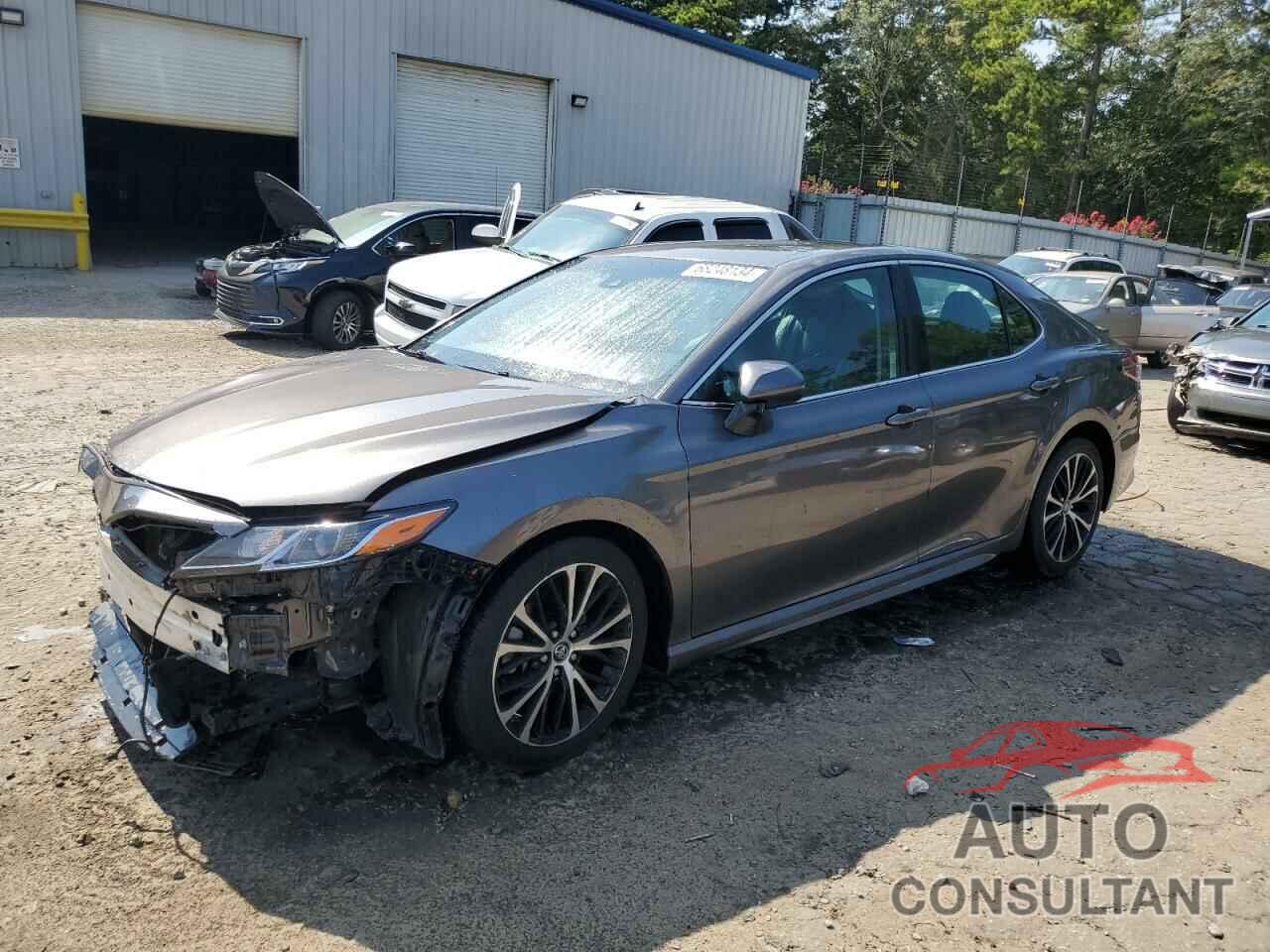 TOYOTA CAMRY 2018 - 4T1B11HK1JU118338