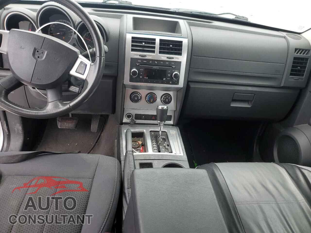 DODGE NITRO 2011 - 1D4PT5GK8BW561396