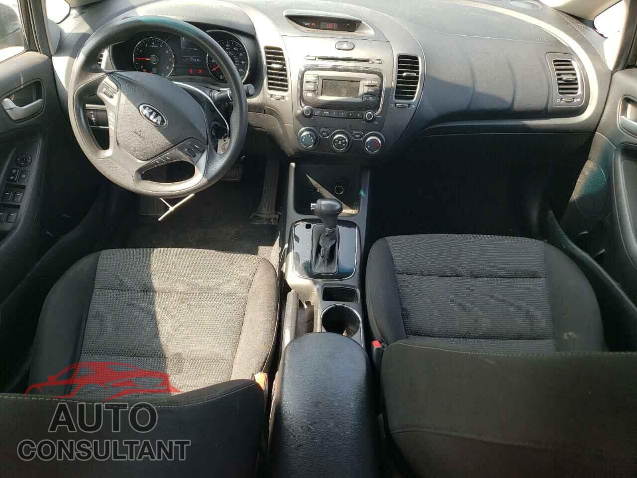 KIA FORTE 2017 - 3KPFK4A75HE149577