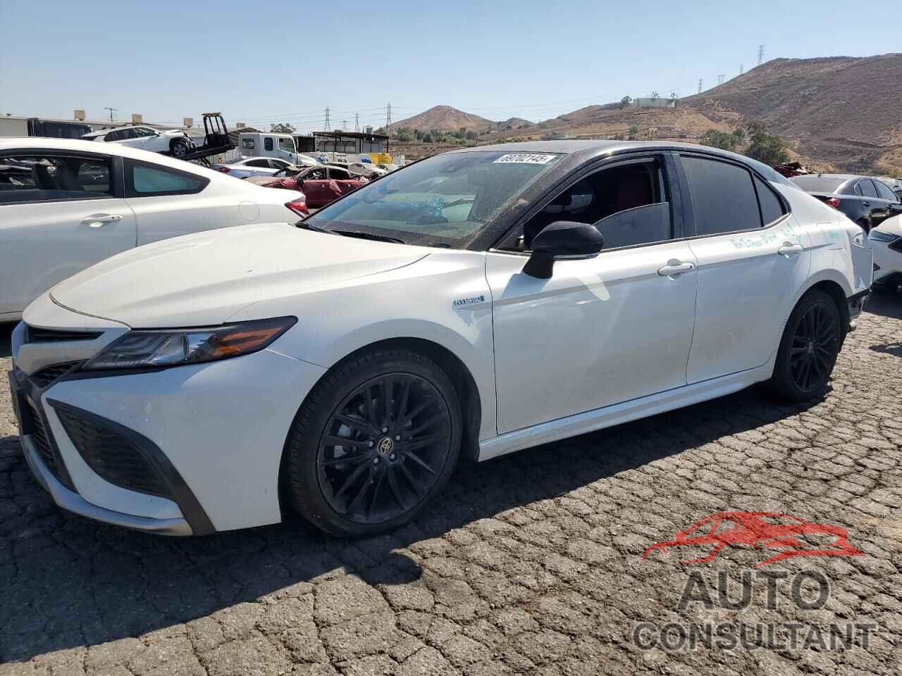 TOYOTA CAMRY 2021 - 4T1K31AK4MU028027