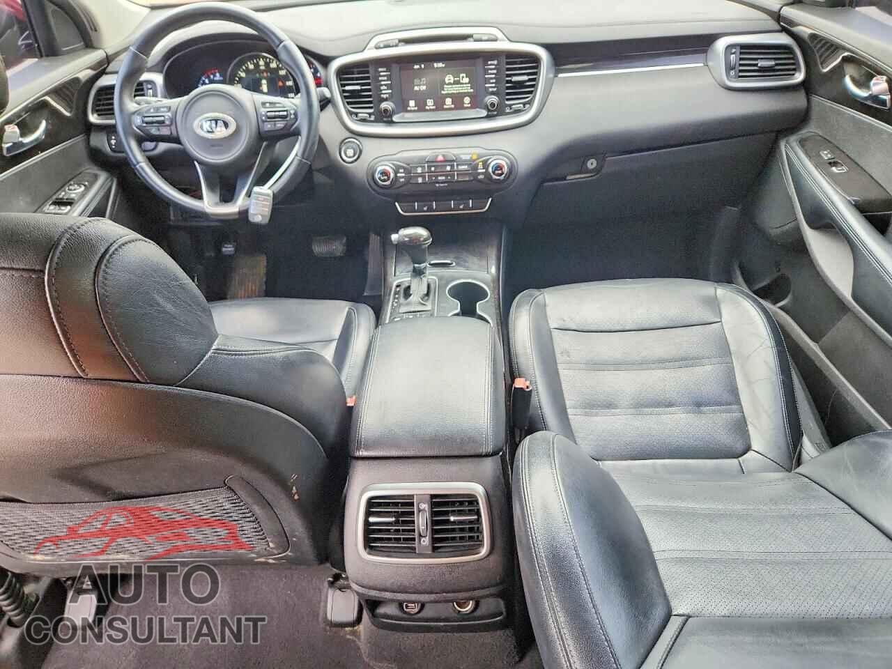 KIA SORENTO 2017 - 5XYPHDA51HG204921
