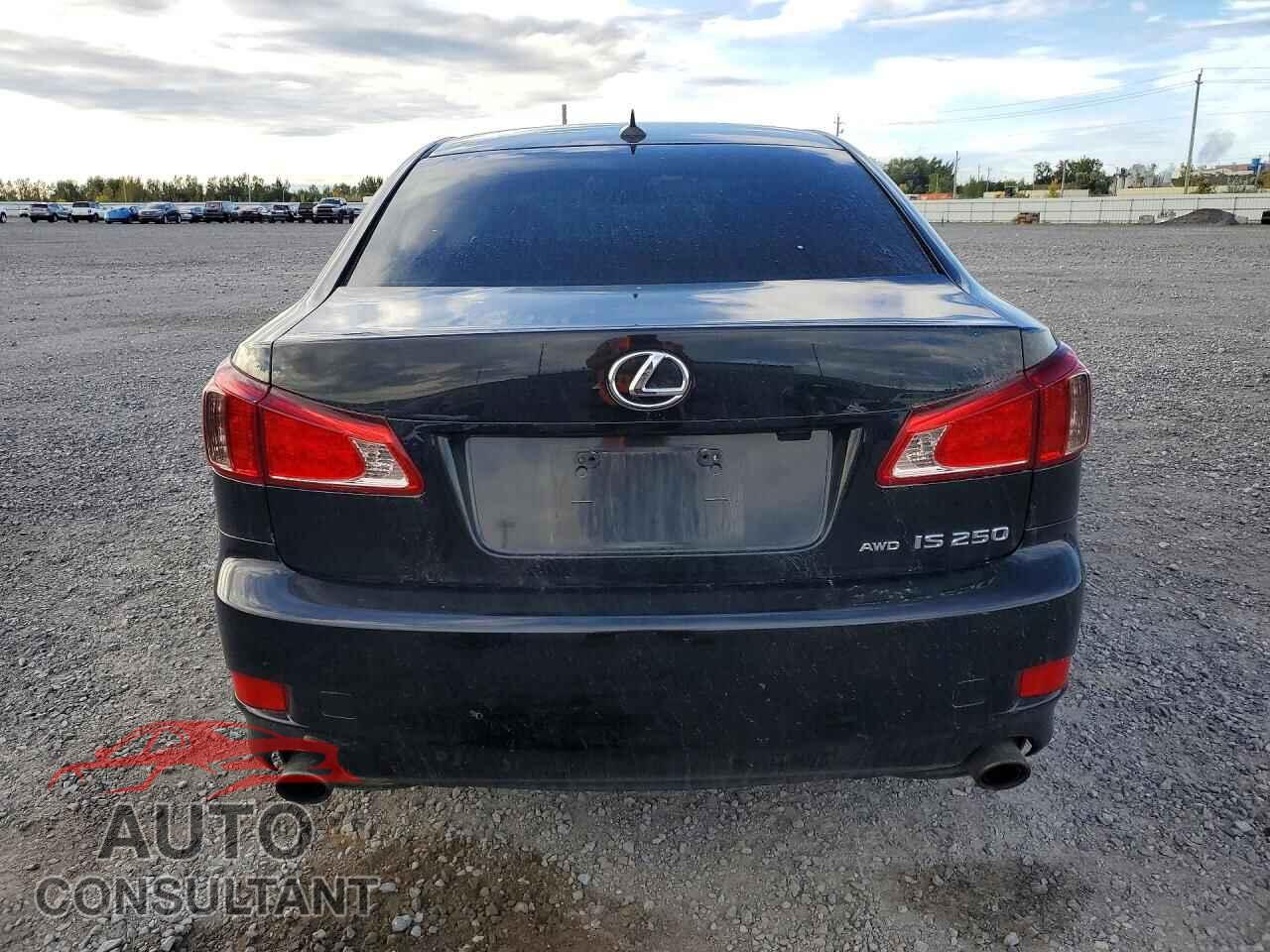 LEXUS IS 2011 - JTHCF5C26B5052128