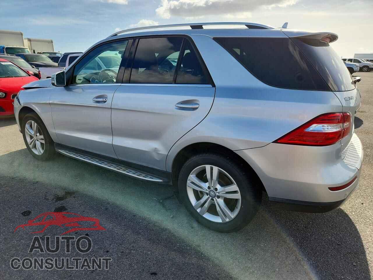 MERCEDES-BENZ M-CLASS 2014 - 4JGDA5JB2EA350660
