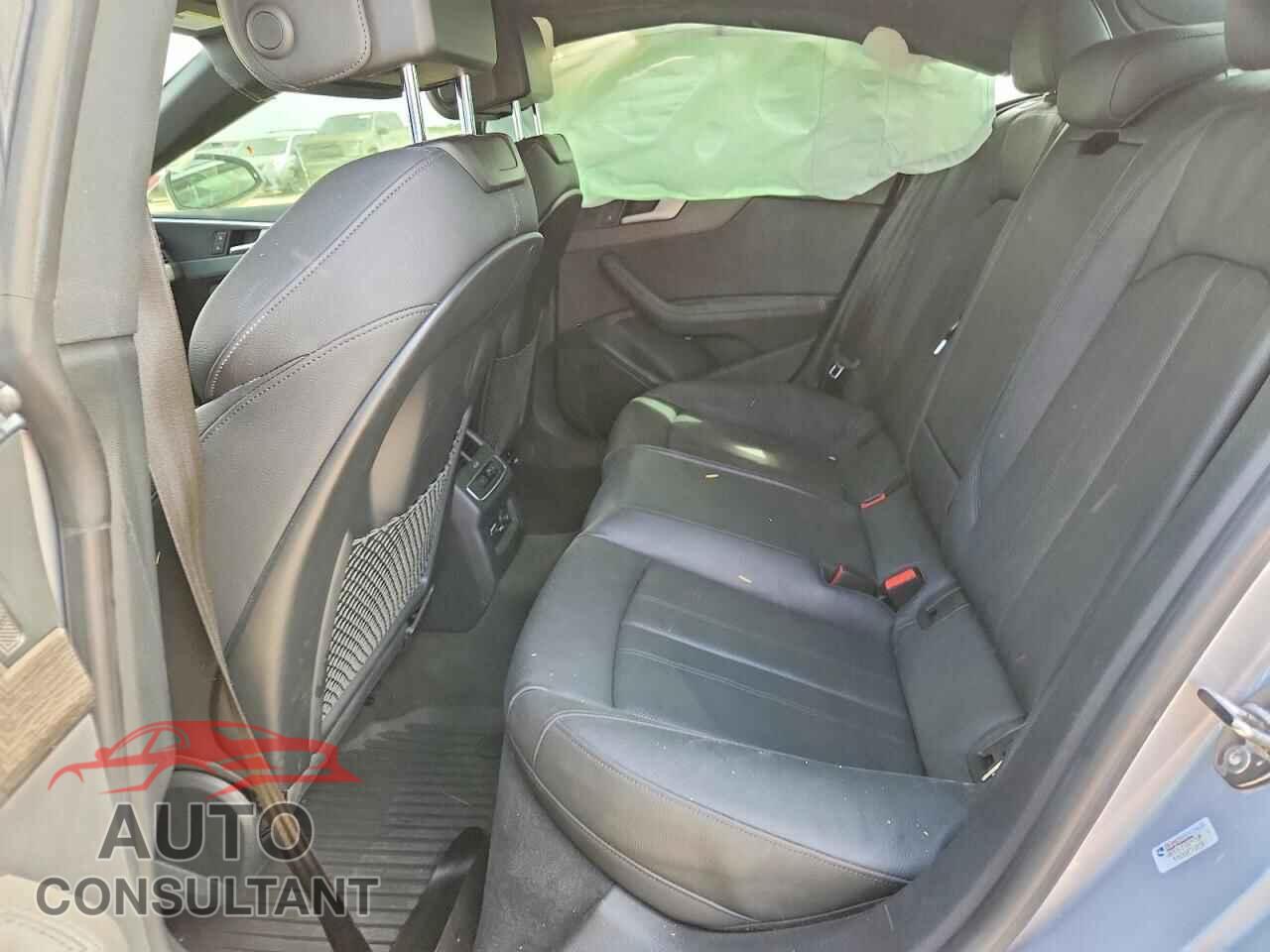 AUDI A5 2019 - WAUENCF56KA094357