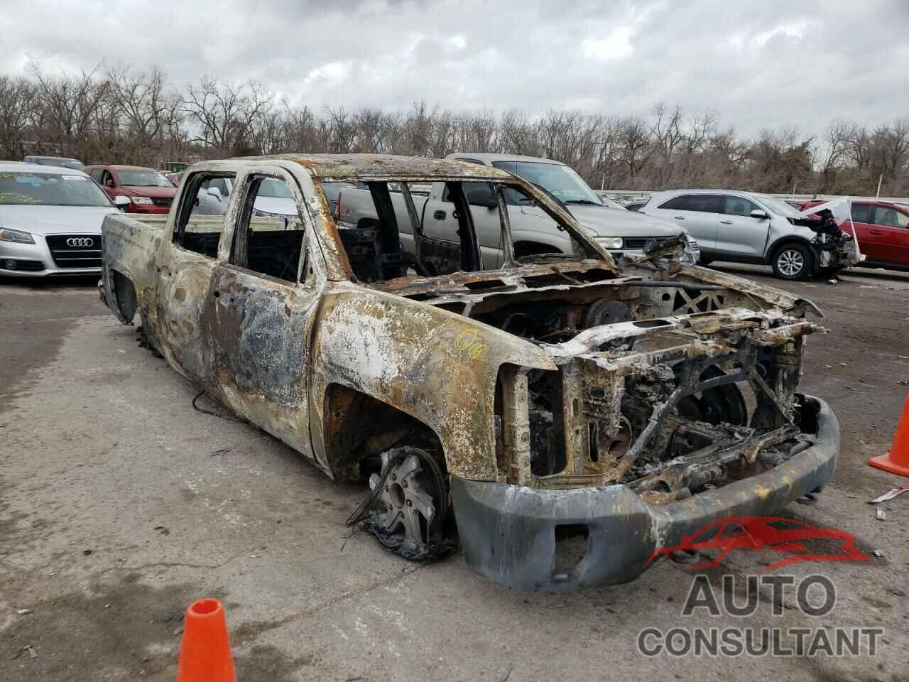 CHEVROLET SILVERADO 2017 - 3GCUKREC0HG133724