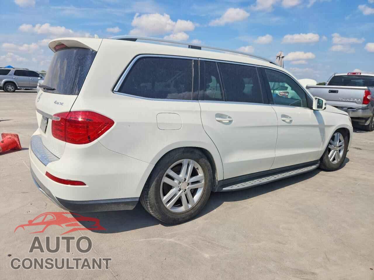 MERCEDES-BENZ GL-CLASS 2013 - 4JGDF7CE3DA173507