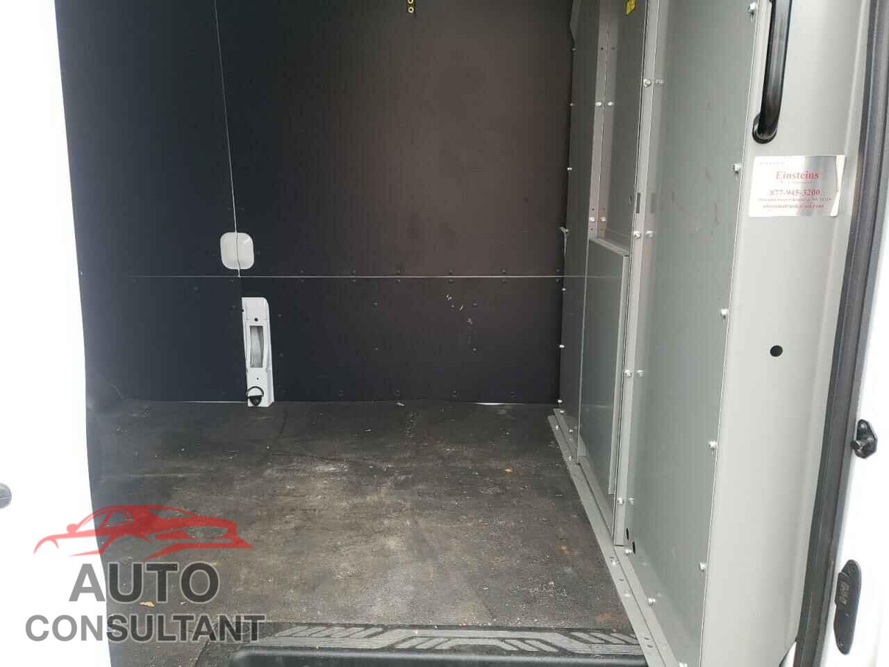FORD TRANSIT CO 2018 - 1FTYR2CM0JKA62572