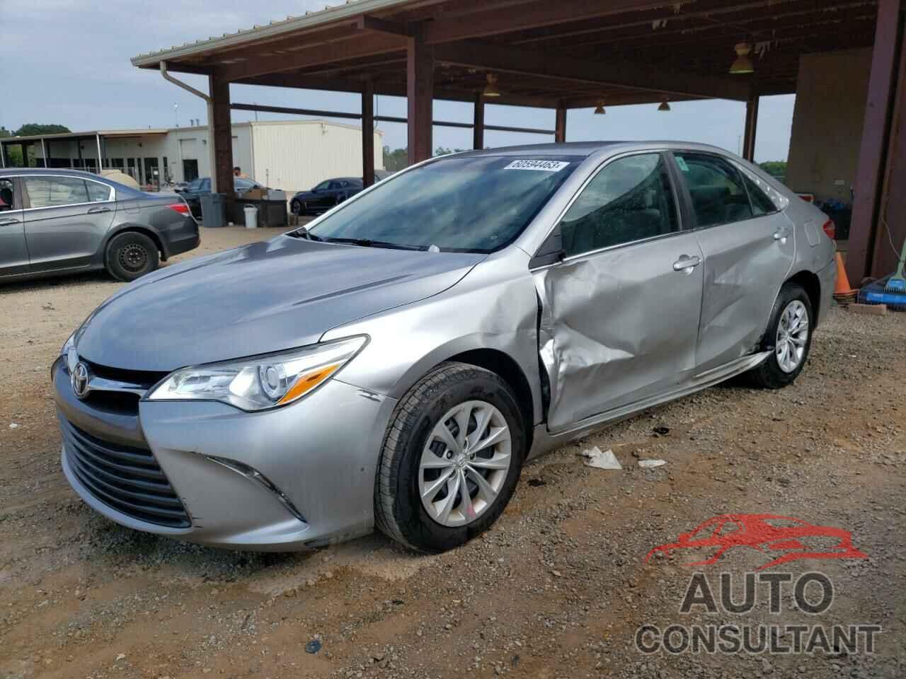 TOYOTA CAMRY 2016 - 4T4BF1FK8GR557720