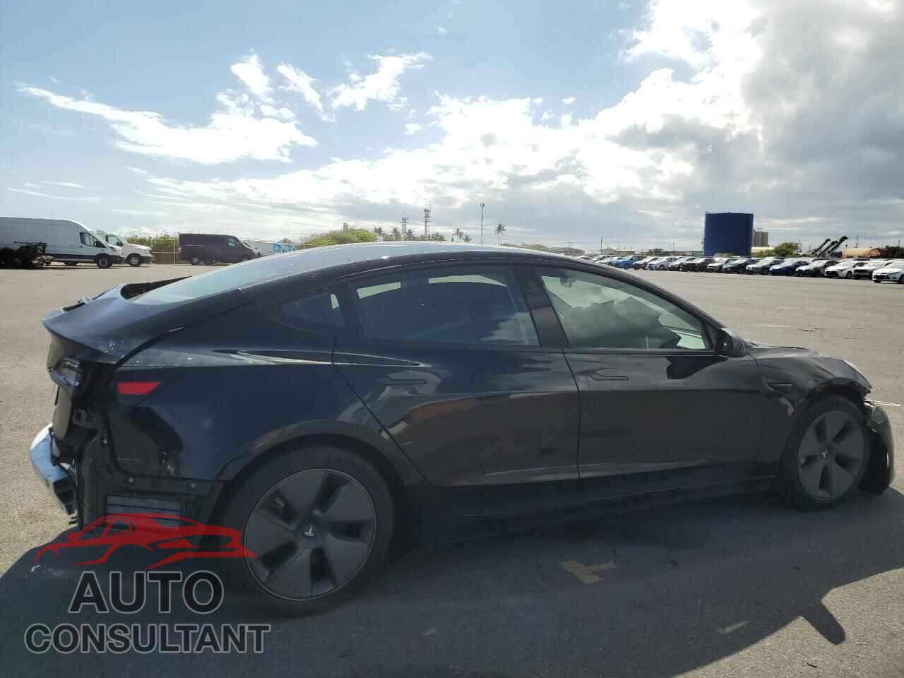 TESLA MODEL 3 2021 - 5YJ3E1EA1MF859451