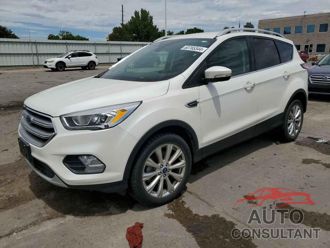 FORD ESCAPE 2017 - 1FMCU9J97HUA61414