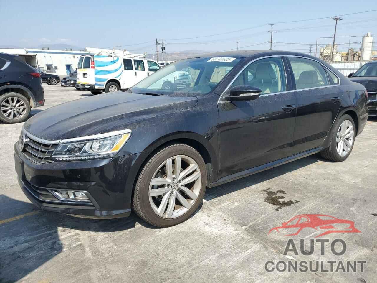 VOLKSWAGEN PASSAT 2018 - 1VWBA7A3XJC021295