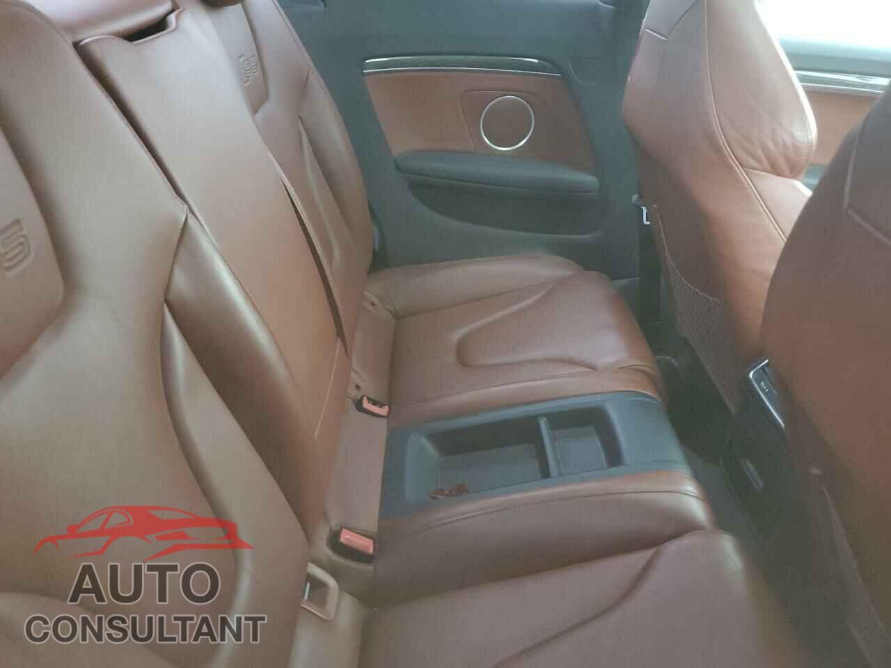 AUDI S5/RS5 2010 - WAUGVBFR9AA024744