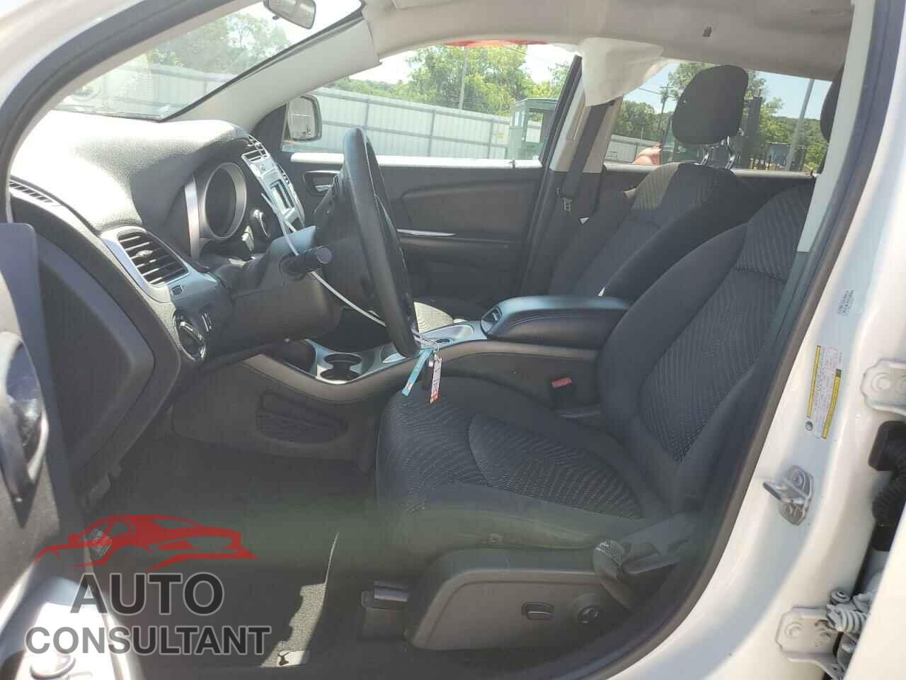DODGE JOURNEY 2017 - 3C4PDCBG6HT591013