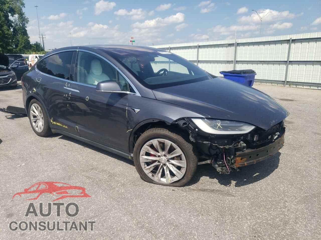 TESLA MODEL X 2017 - 5YJXCBE47HF051831
