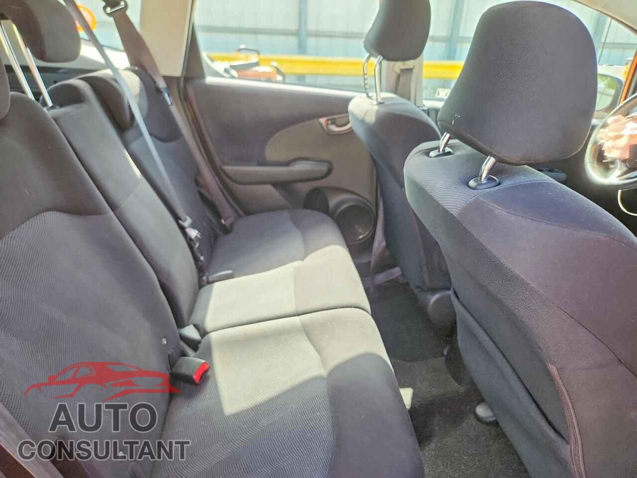 HONDA FIT 2010 - JHMGE8H43AS008975