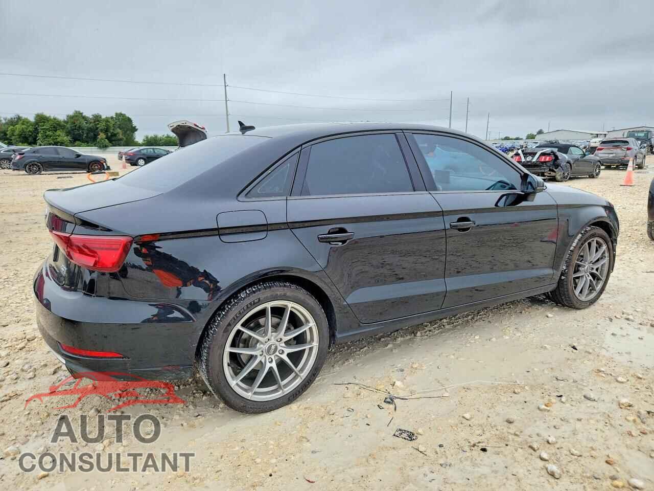 AUDI A3 2017 - WAUB8GFF2H1078191