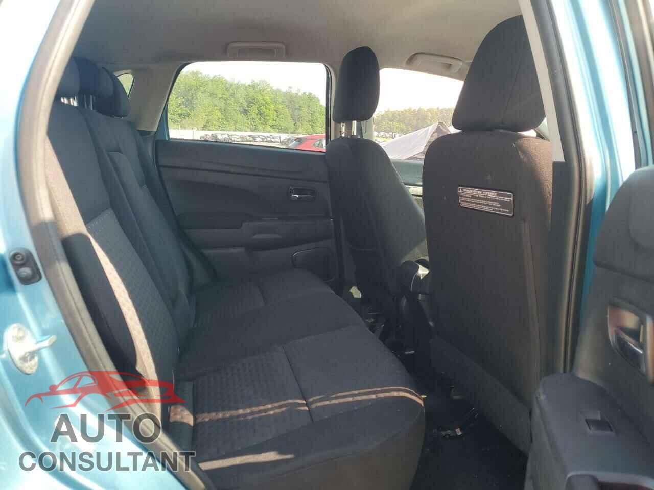 MITSUBISHI OUTLANDER 2011 - JA4AR4AU3BZ017287