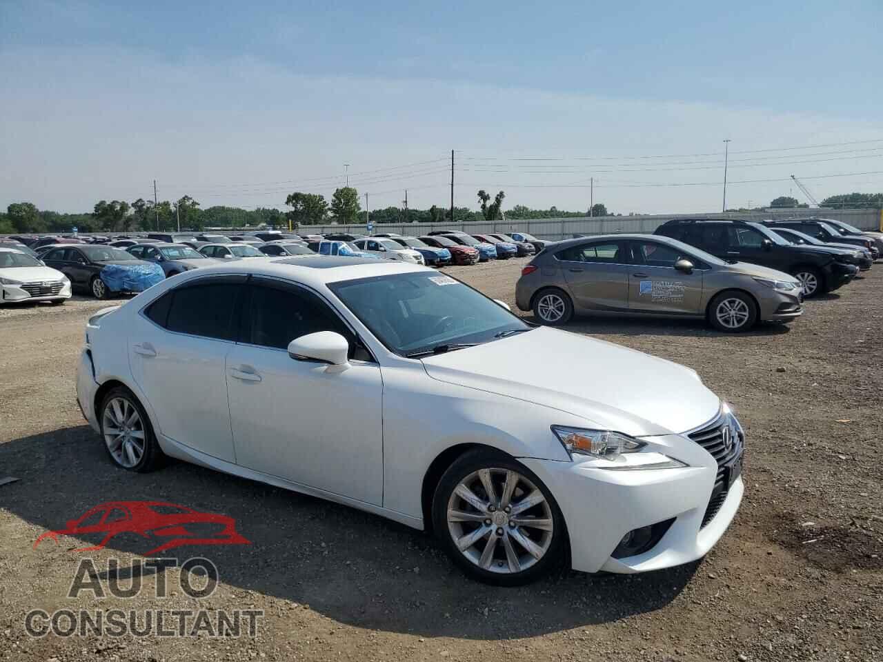 LEXUS IS 2014 - JTHBF1D20E5033372