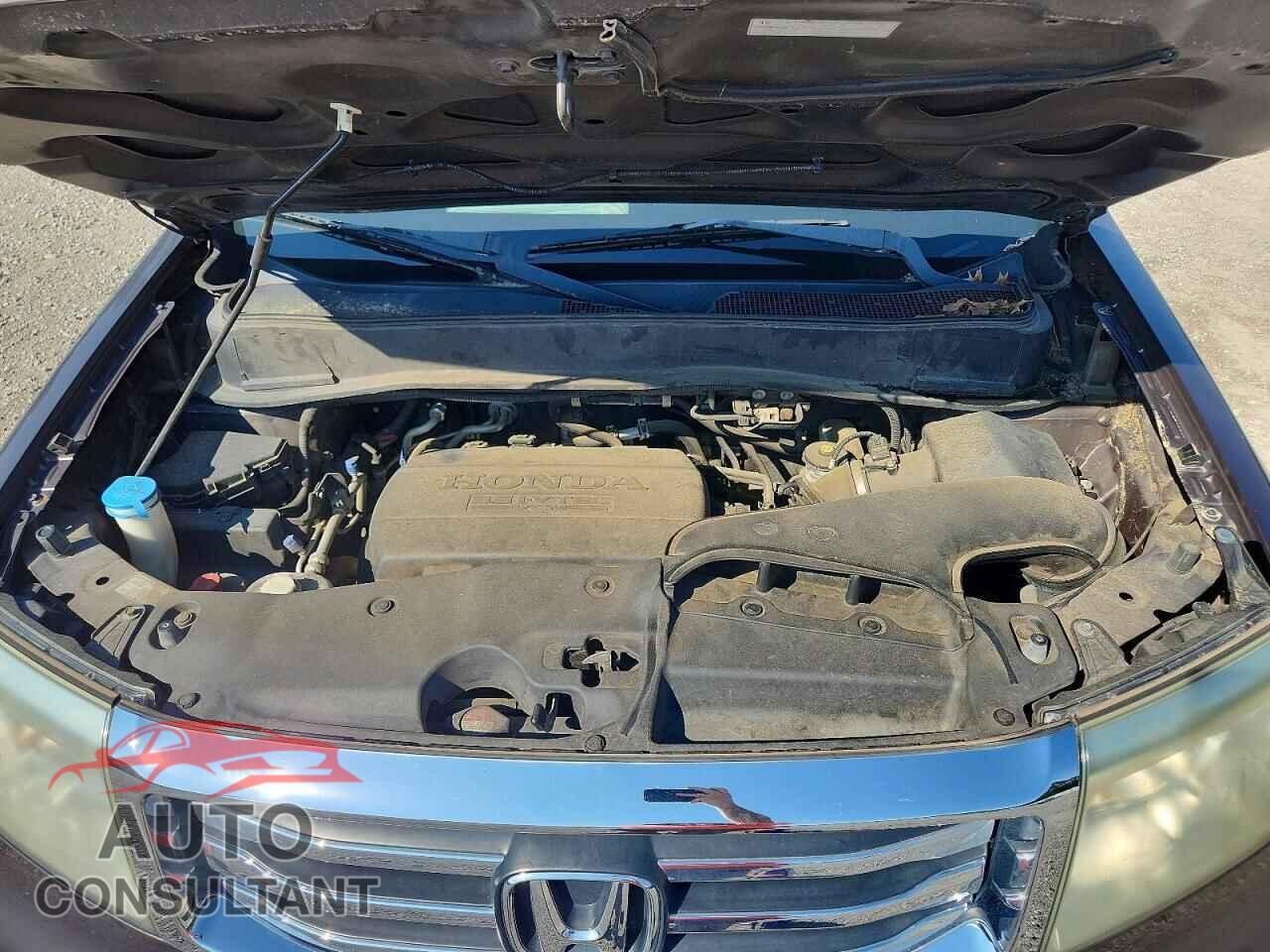 HONDA PILOT 2015 - 5FNYF3H99FB008033
