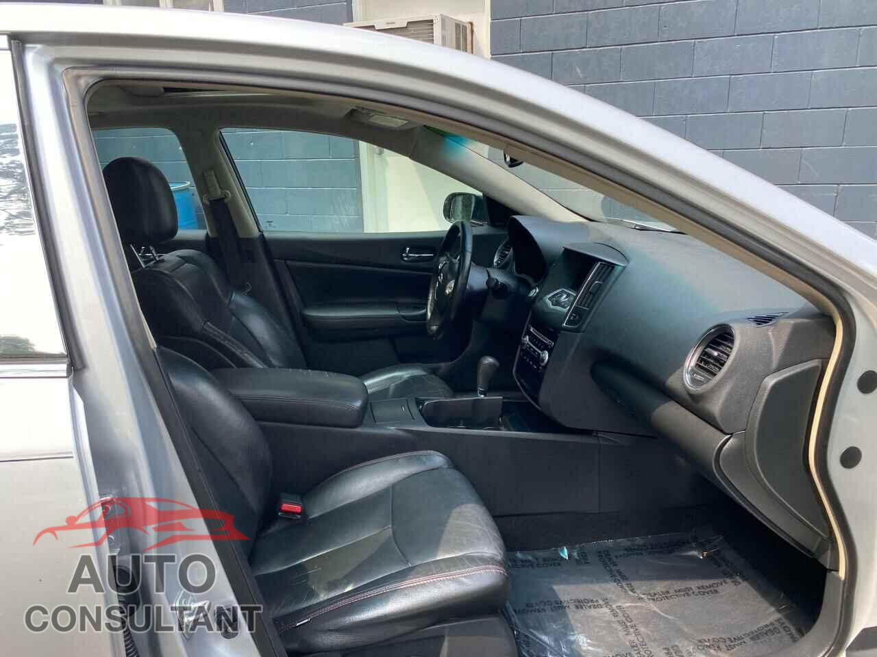 NISSAN MAXIMA 2011 - 1N4AA5AP1BC868767