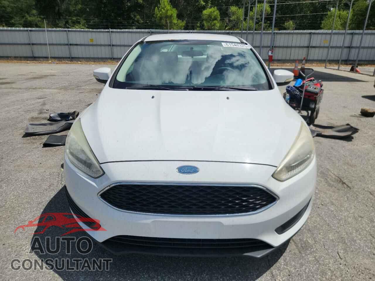 FORD FOCUS 2016 - 1FADP3F26GL329453