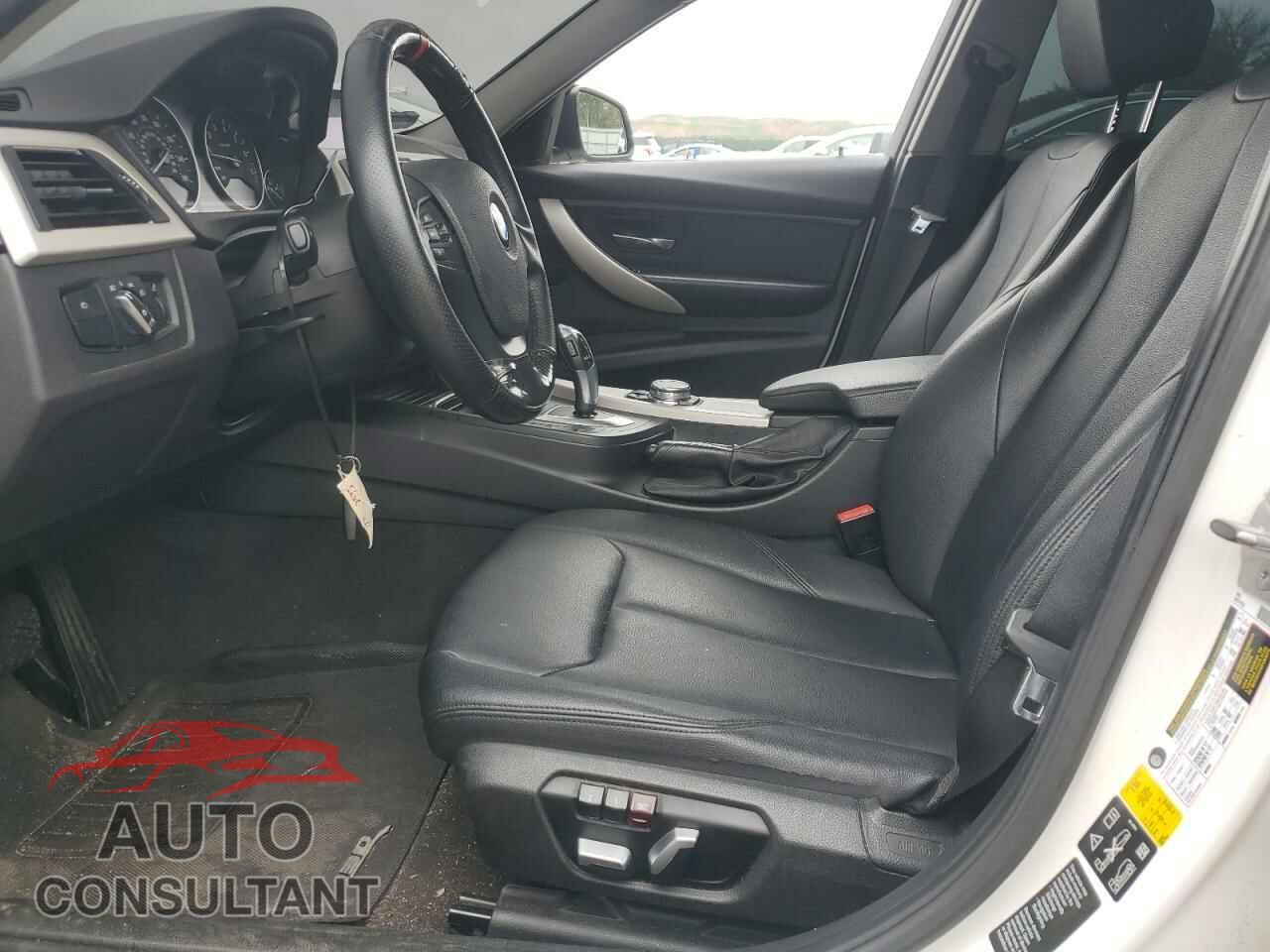 BMW 3 SERIES 2016 - WBA8E5G59GNU19915
