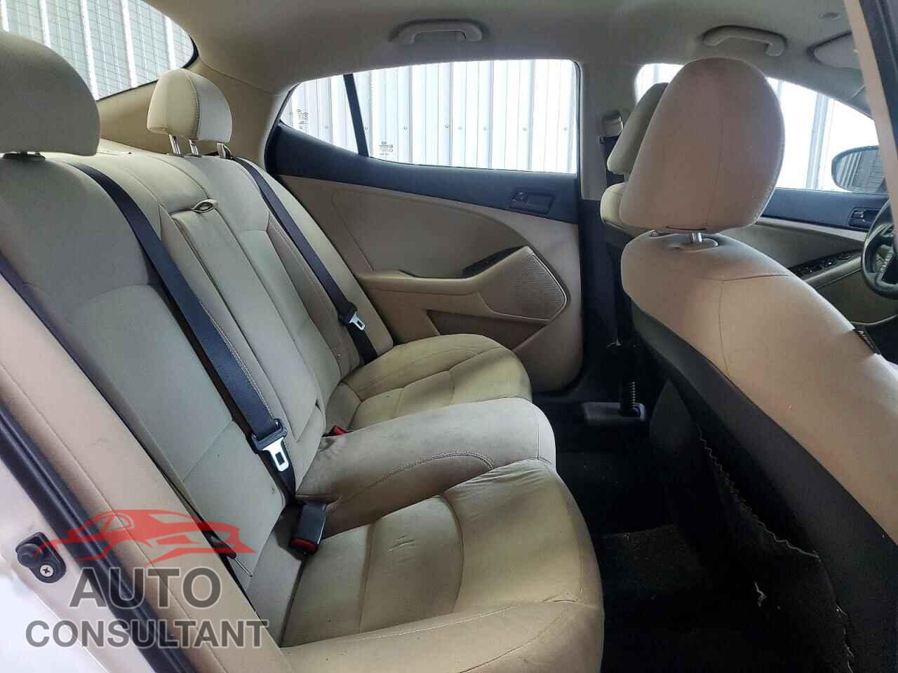 KIA OPTIMA 2013 - KNAGM4A78D5352111