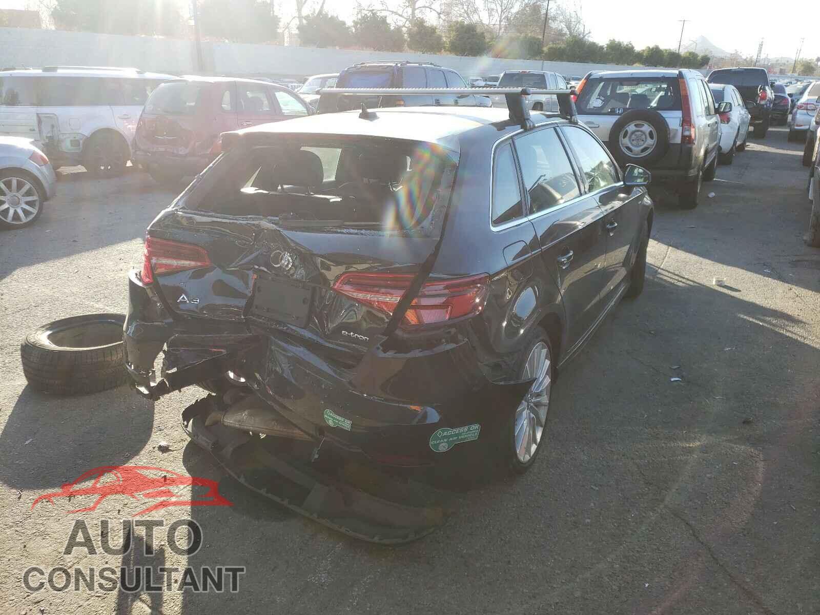 AUDI A3 2017 - WAUTPBFF0HA036483