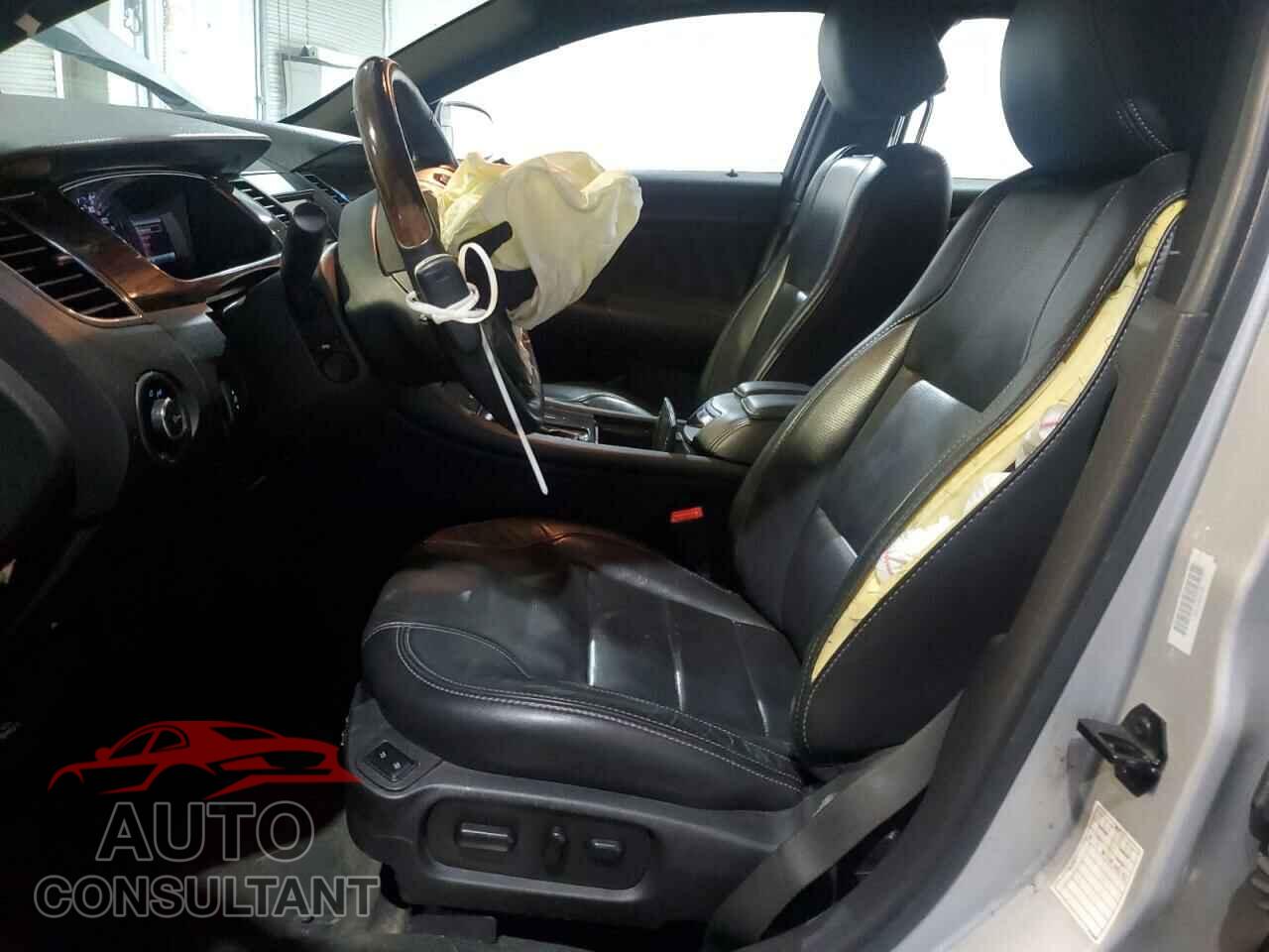 FORD TAURUS 2017 - 1FAHP2F80HG117822