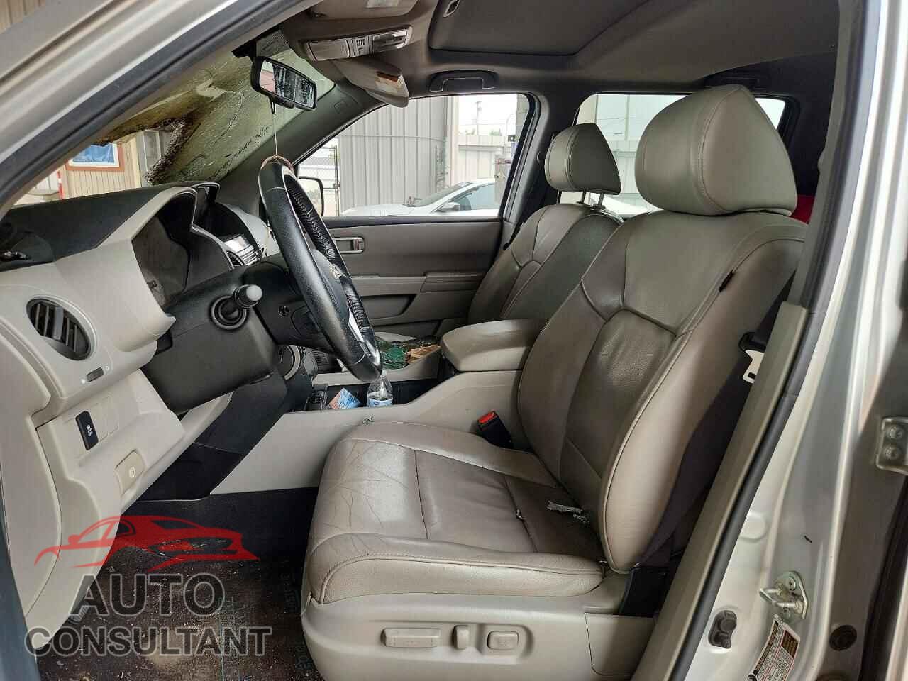 HONDA PILOT 2013 - 5FNYF4H5XDB016934