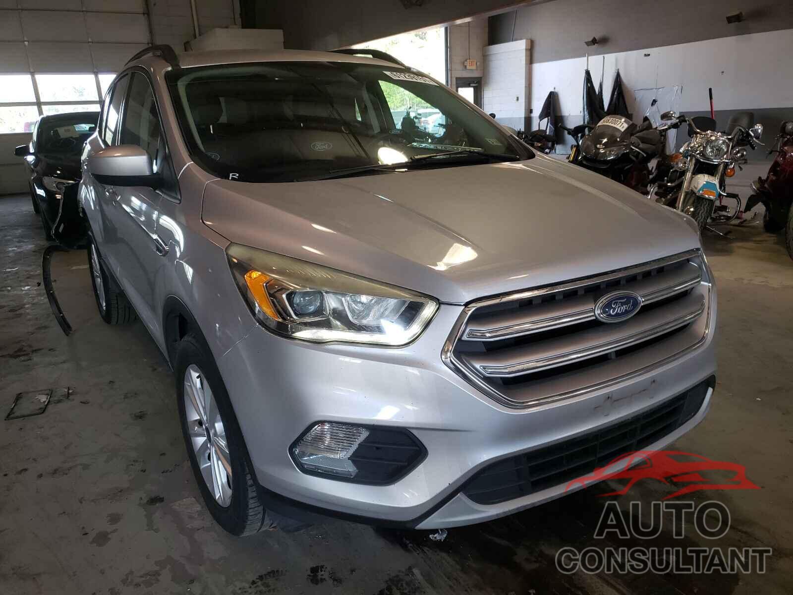 FORD ESCAPE 2017 - 1FMCU0GD2HUB37645