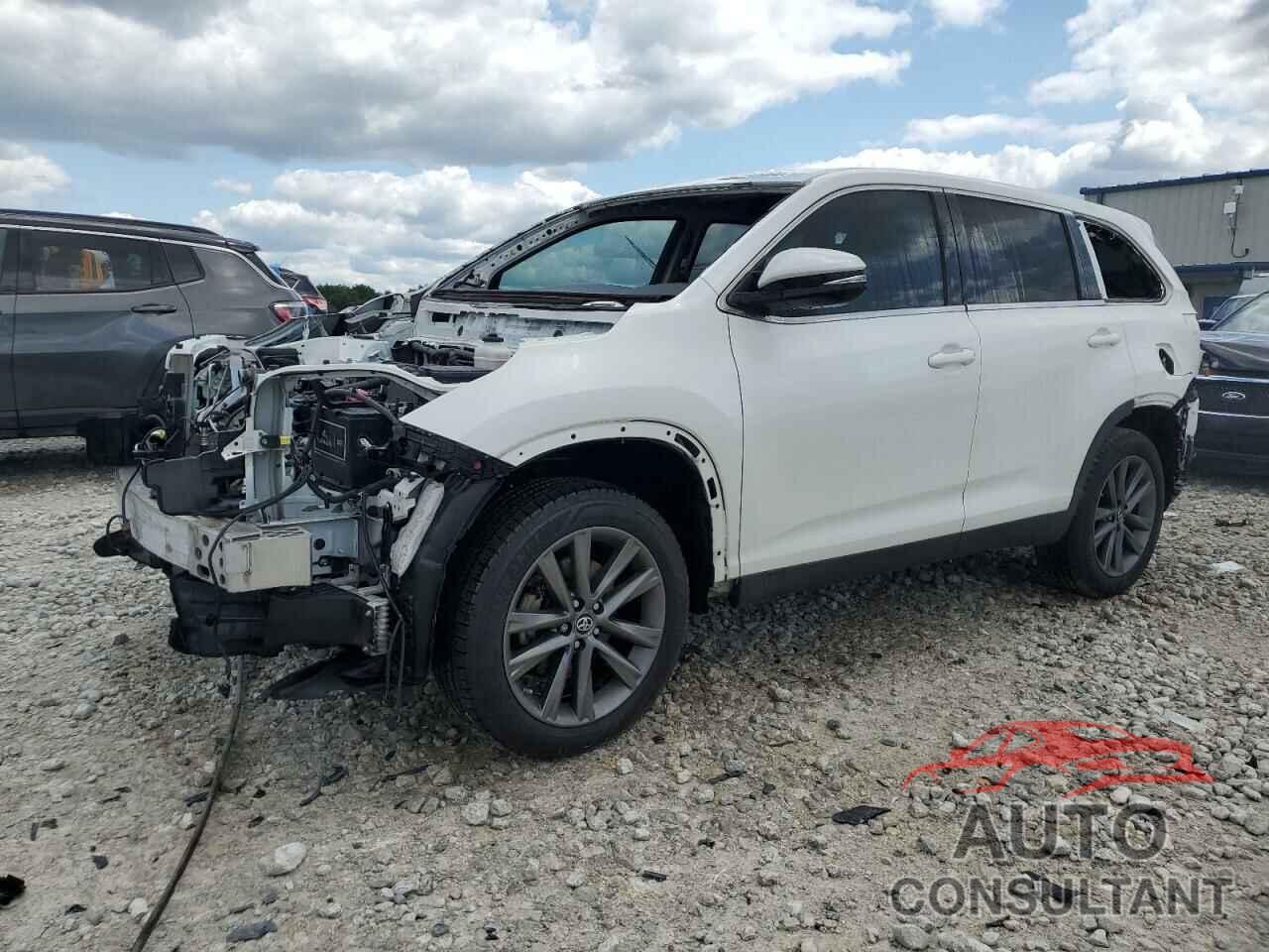 TOYOTA HIGHLANDER 2019 - 5TDZZRFH3KS296520