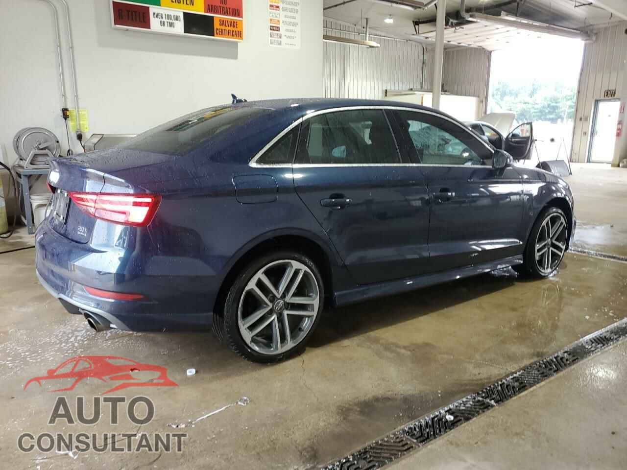 AUDI A3 2017 - WAUJ8GFF1H1069056