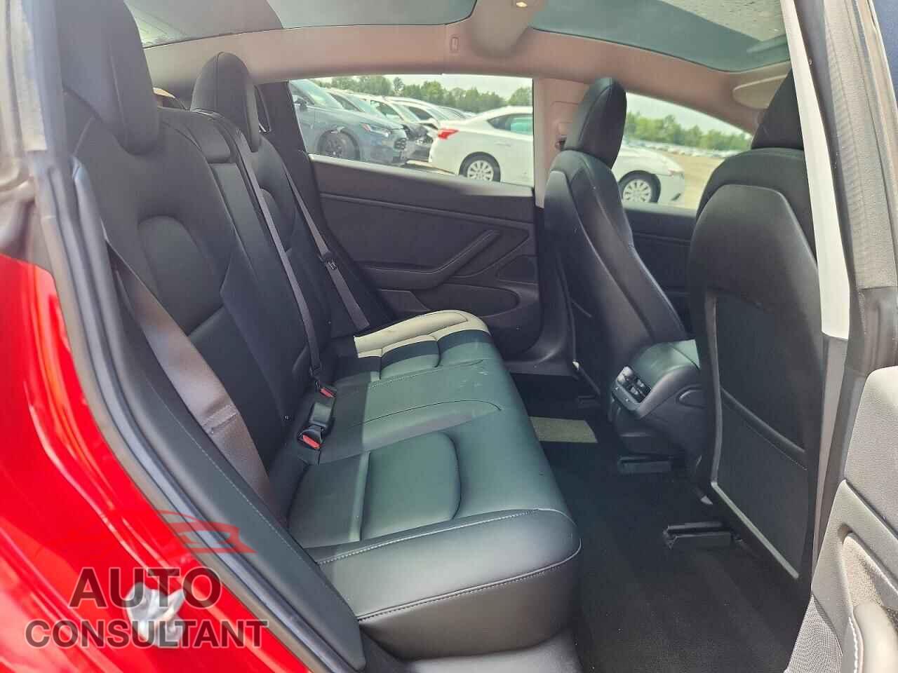 TESLA MODEL 3 2018 - 5YJ3E1EB1JF117118