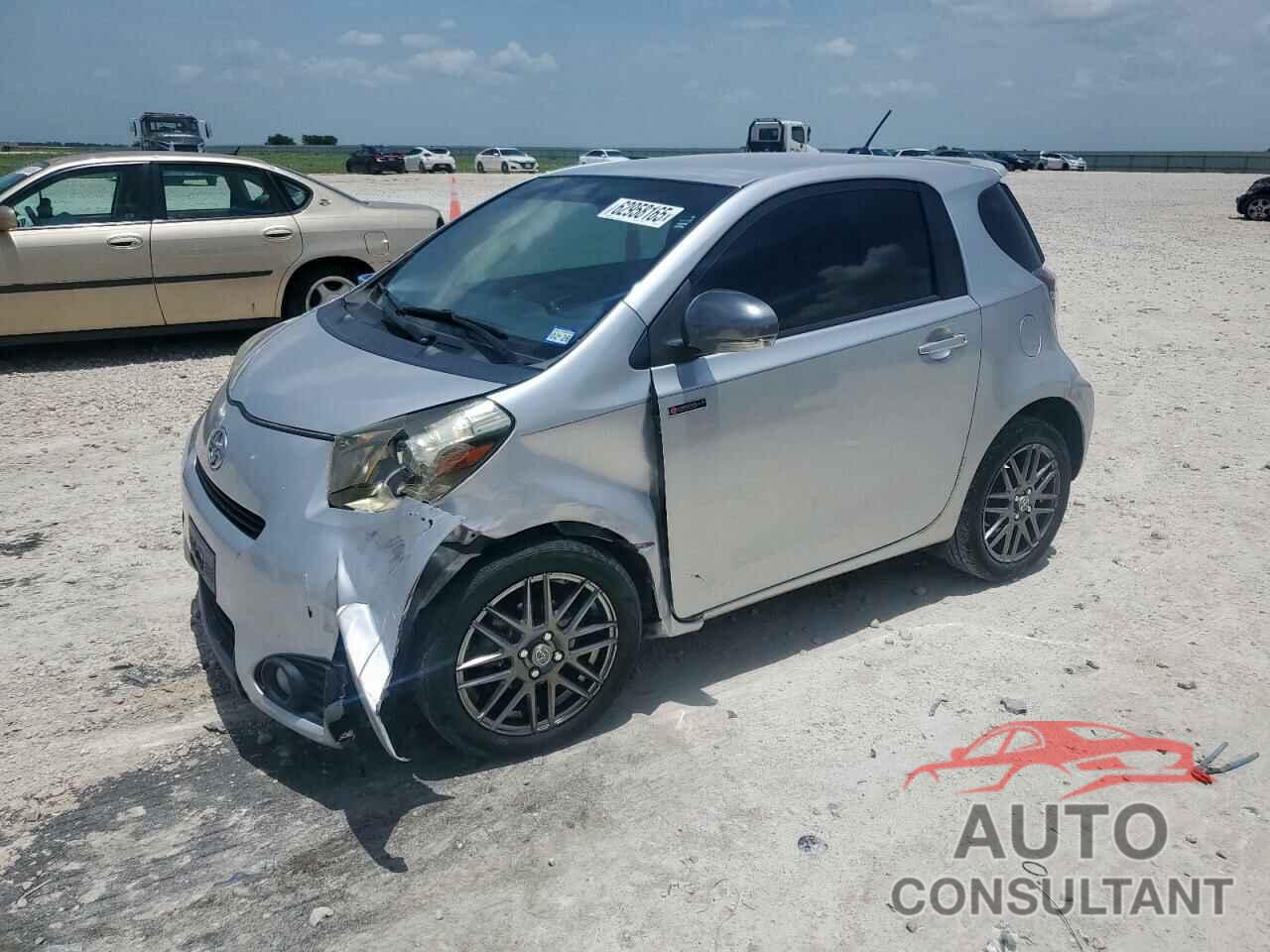 TOYOTA SCION 2013 - JTNJJXB04DJ023154