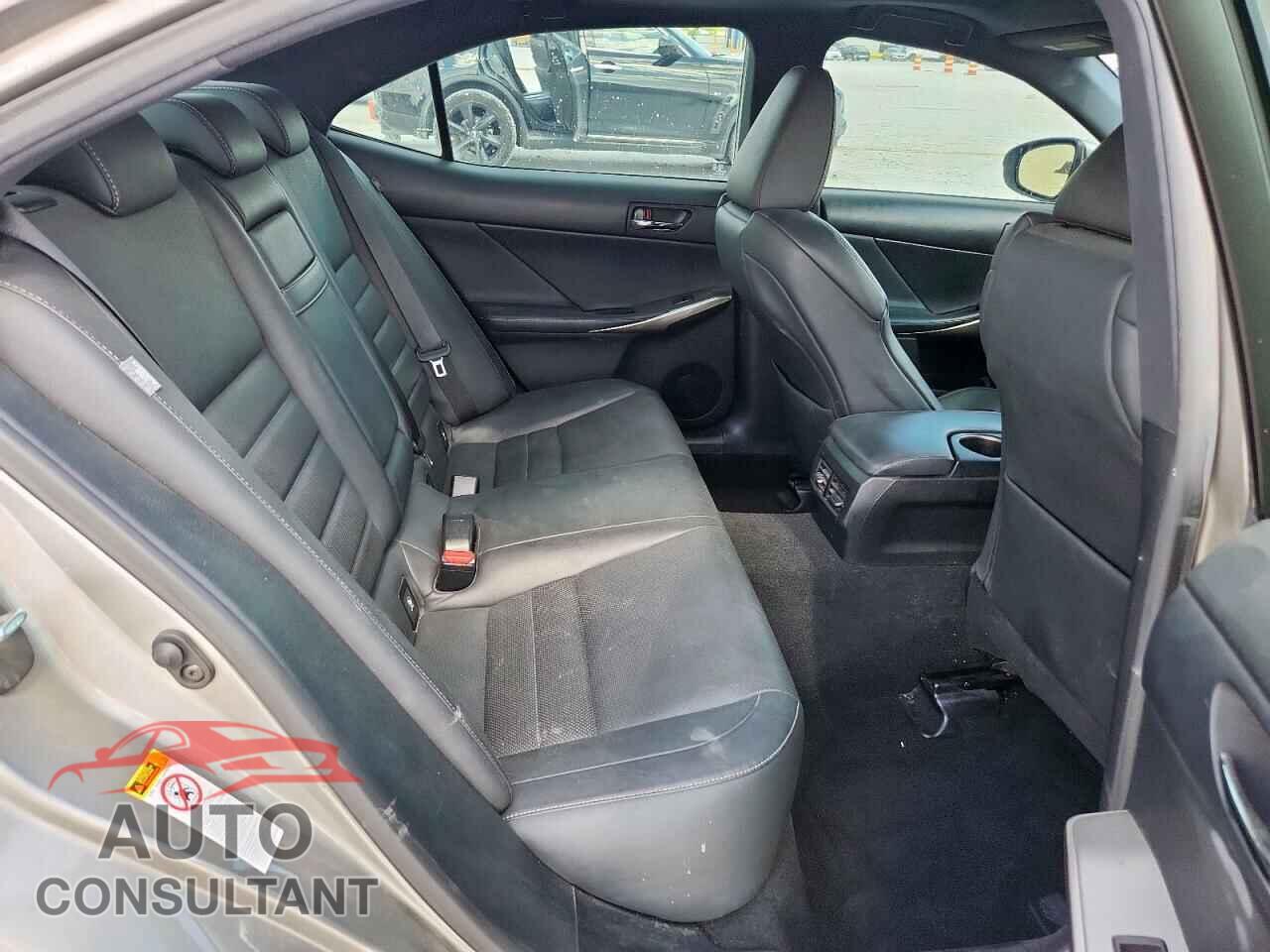 LEXUS IS 2016 - JTHBA1D23G5002926