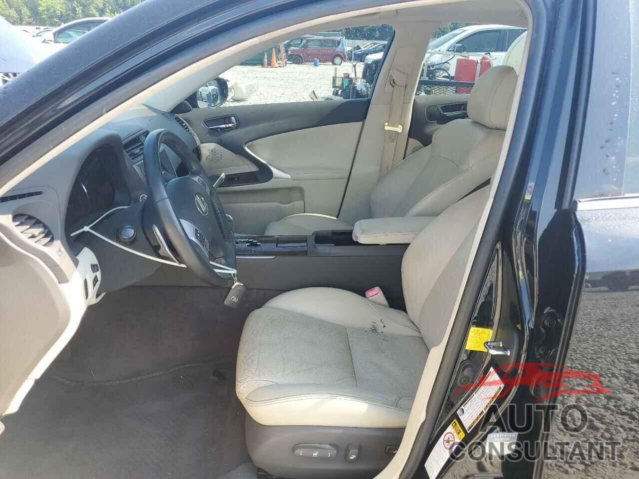 LEXUS IS 2012 - JTHBF5C27C5159105