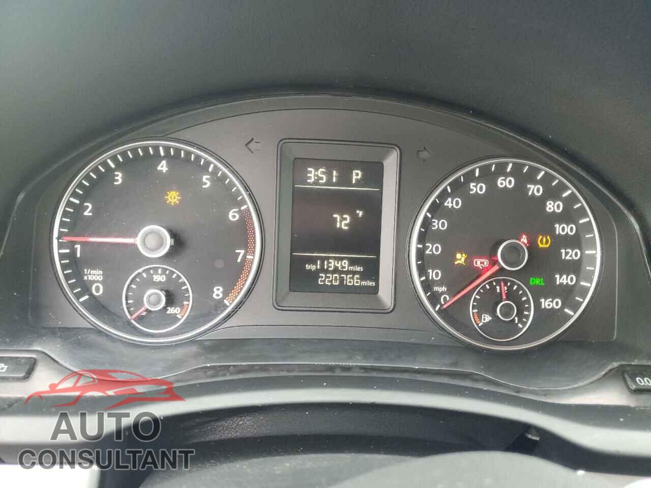 VOLKSWAGEN JETTA 2010 - 3VWAX7AJ6AM073059