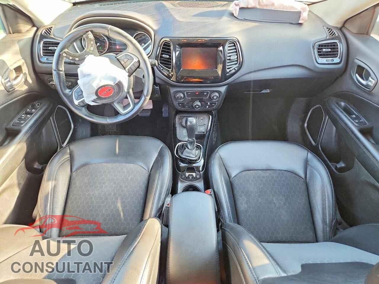 JEEP COMPASS 2019 - 3C4NJDBB7KT672328