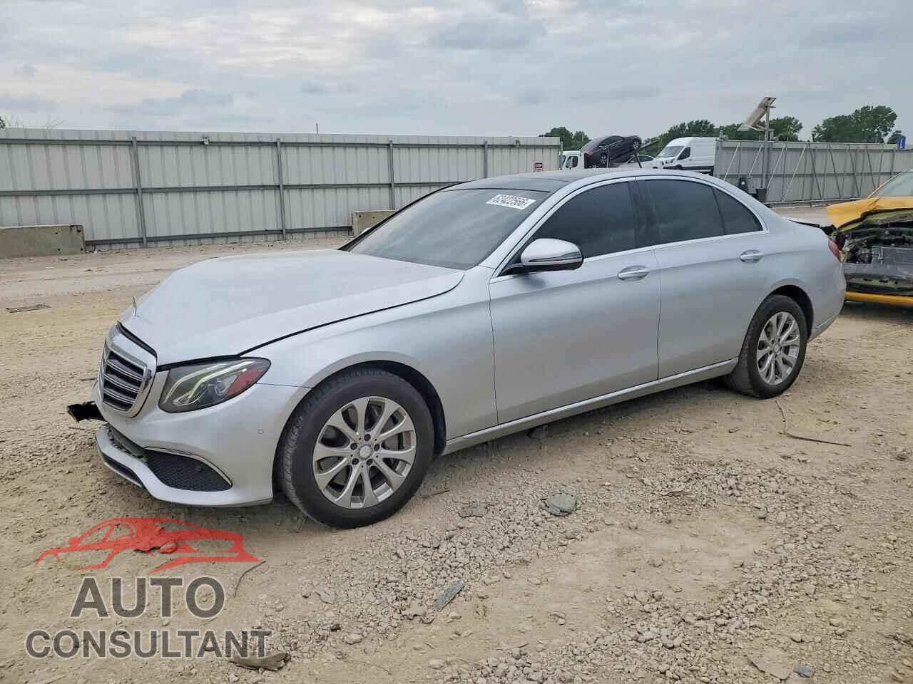 MERCEDES-BENZ E-CLASS 2017 - WDDZF4KB2HA101497