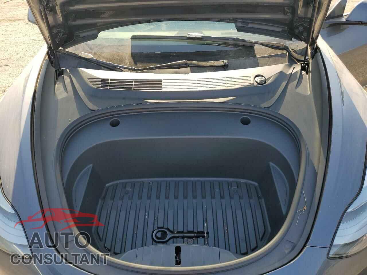 TESLA MODEL 3 2023 - 5YJ3E1EA1PF645435