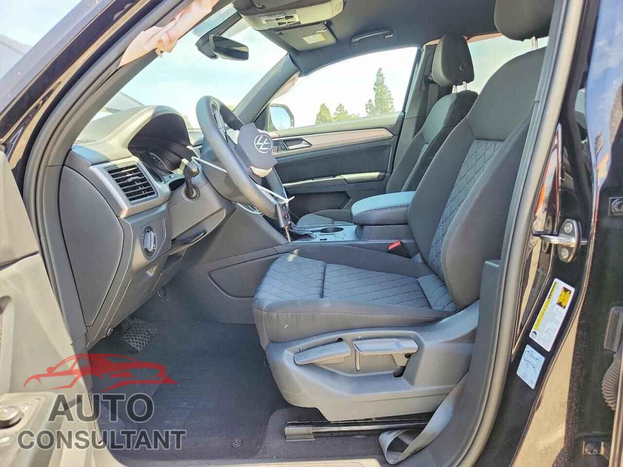 VOLKSWAGEN ATLAS CROS 2020 - 1V2AC2CA4LC200683