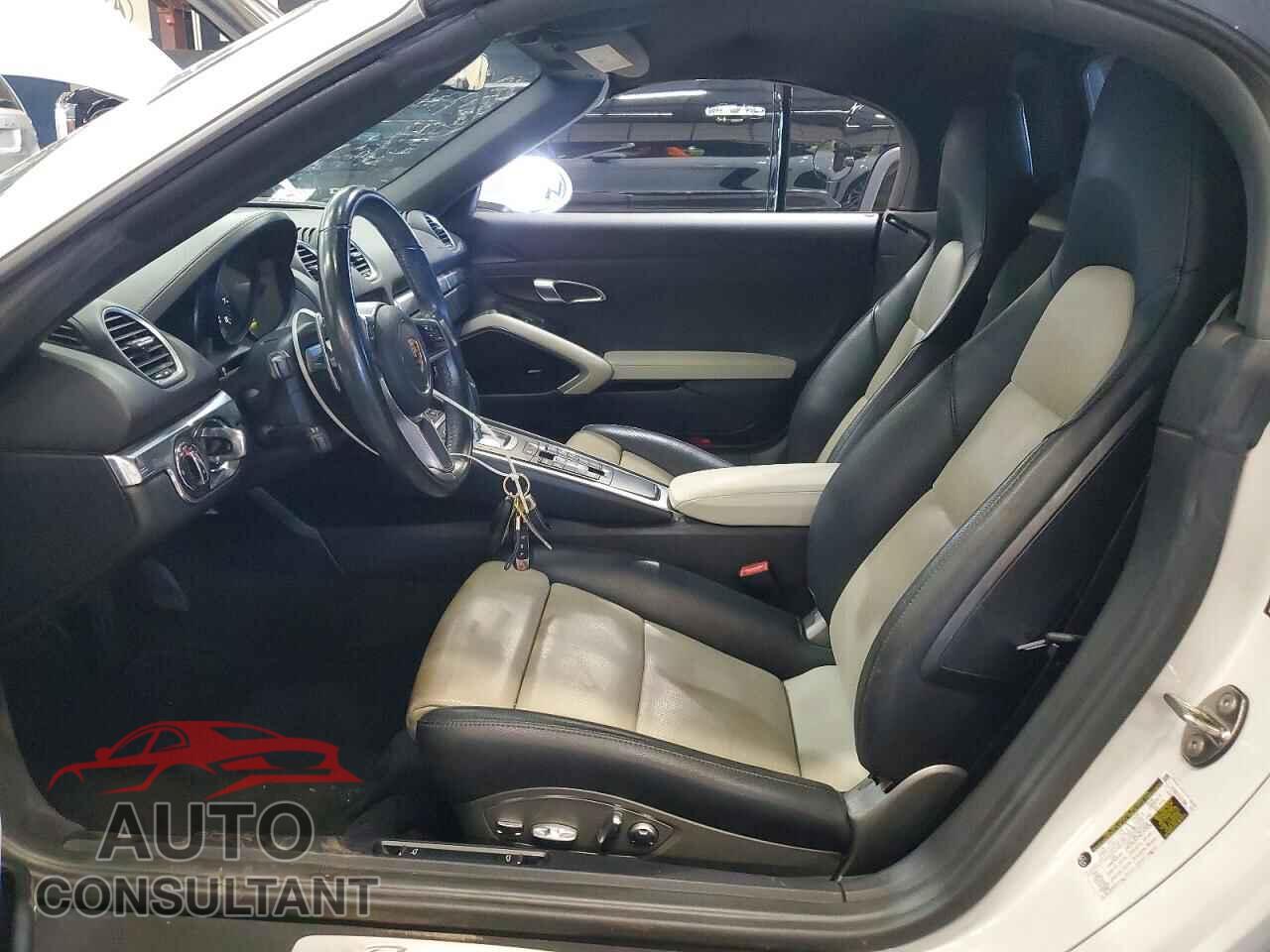 PORSCHE BOXSTER 2019 - WP0CA2A82KS211217